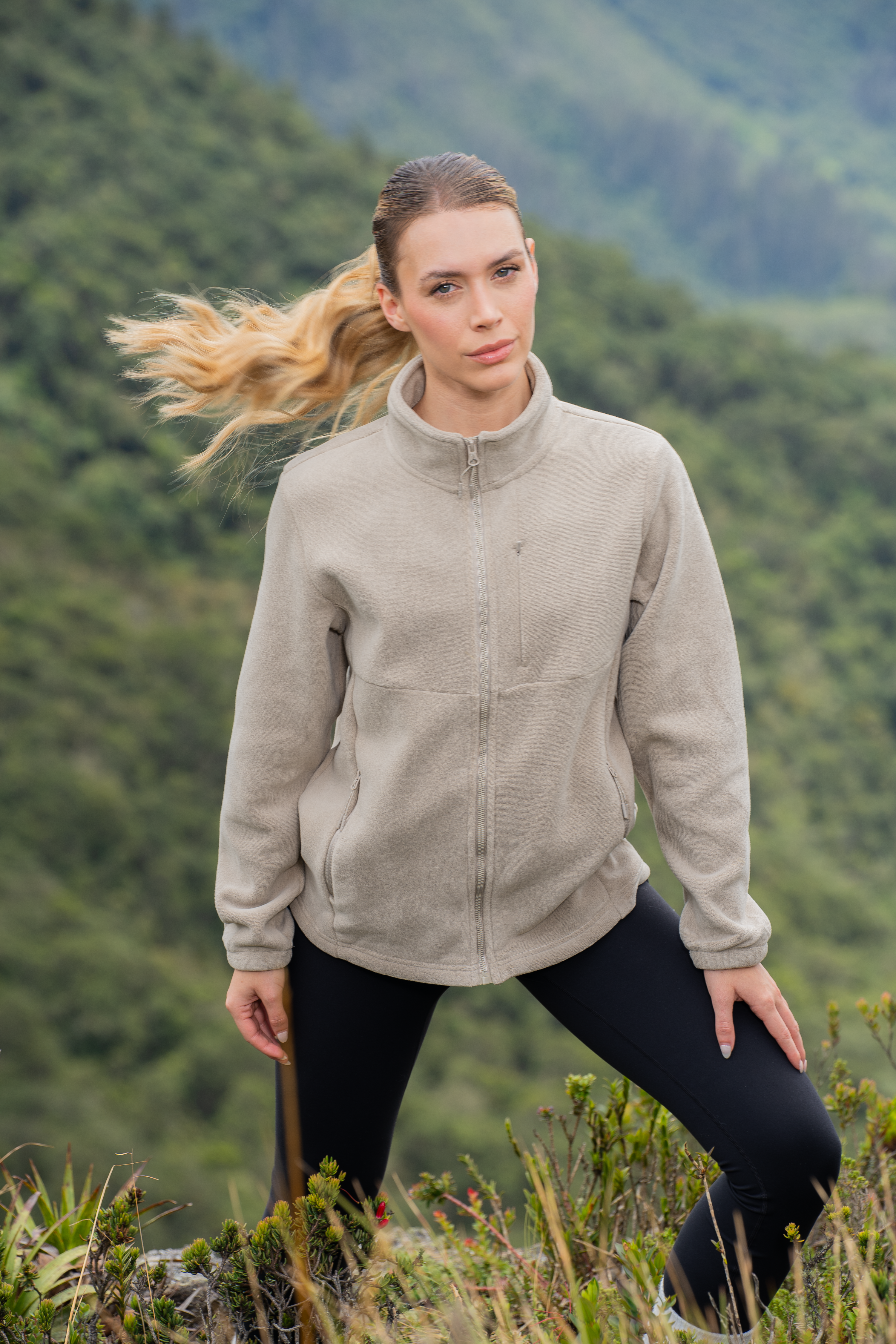 Buzo Mujer Baseline Zip