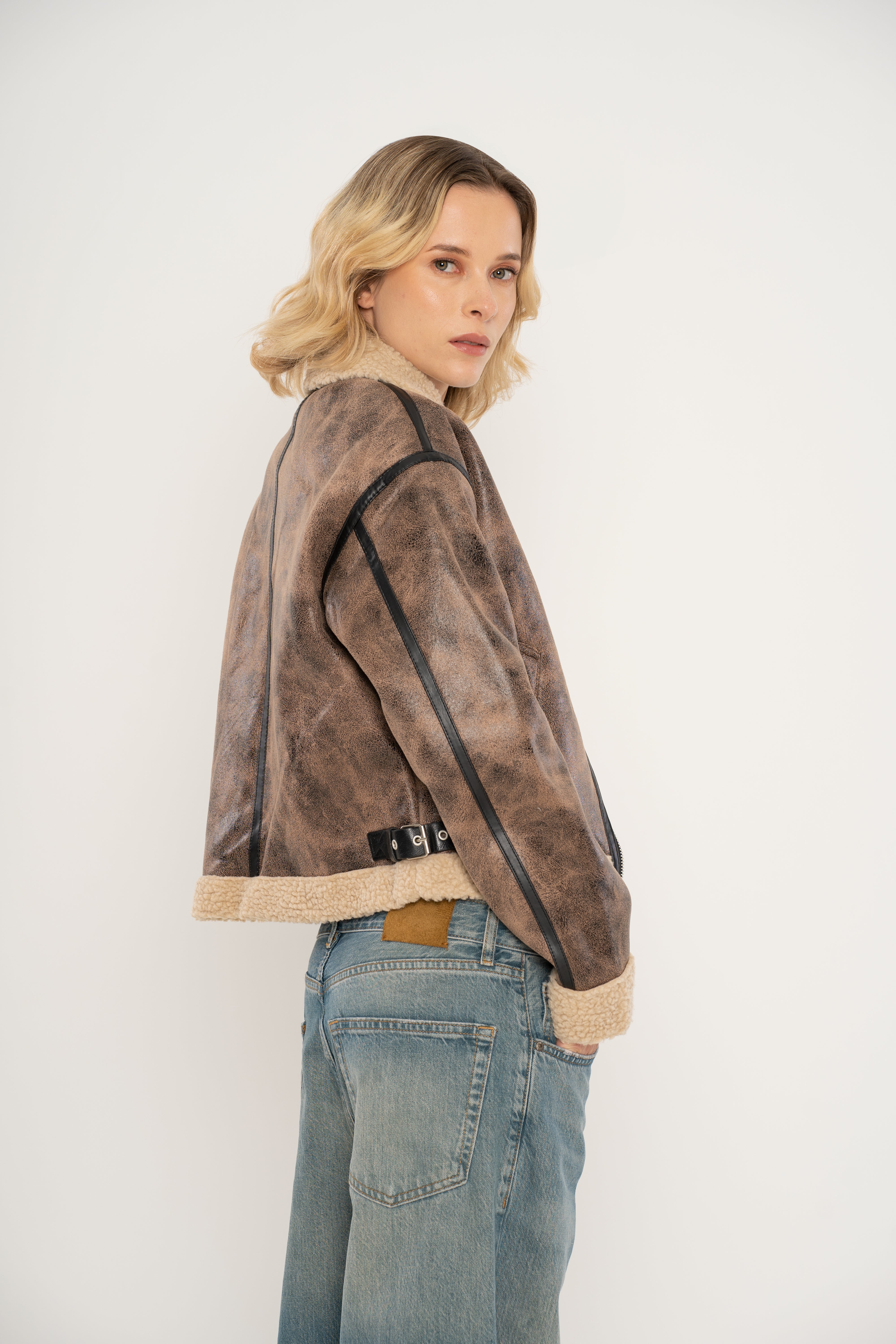 Chaqueta Mujer Rusted Cuerina y Borrego