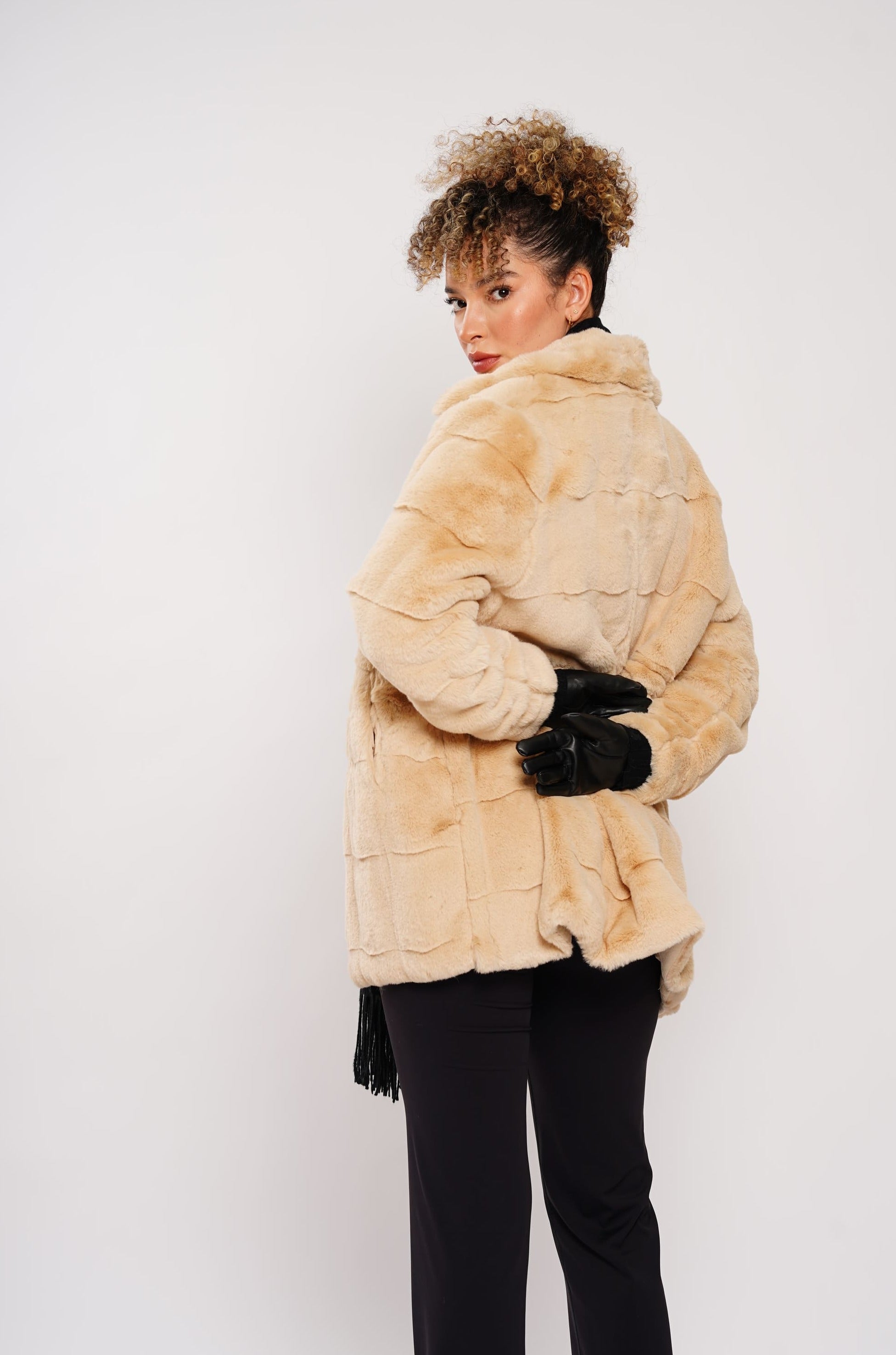 Gaban Mujer Paris Aterciopelado