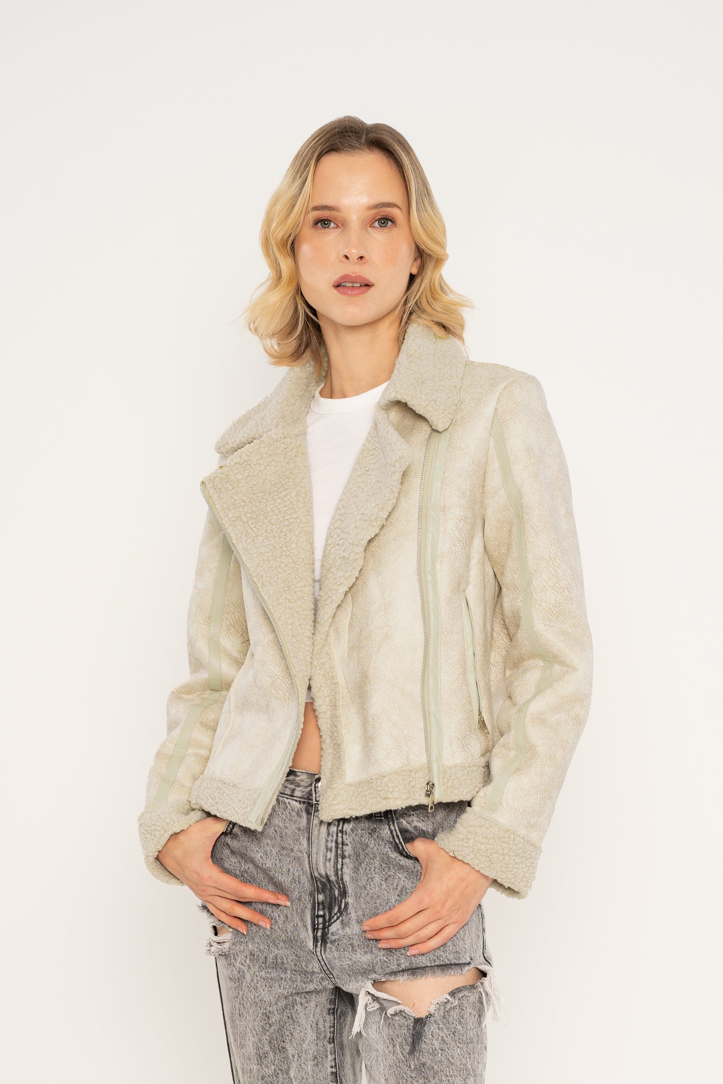 Chaqueta Mujer Standard Cuerina y Borrego