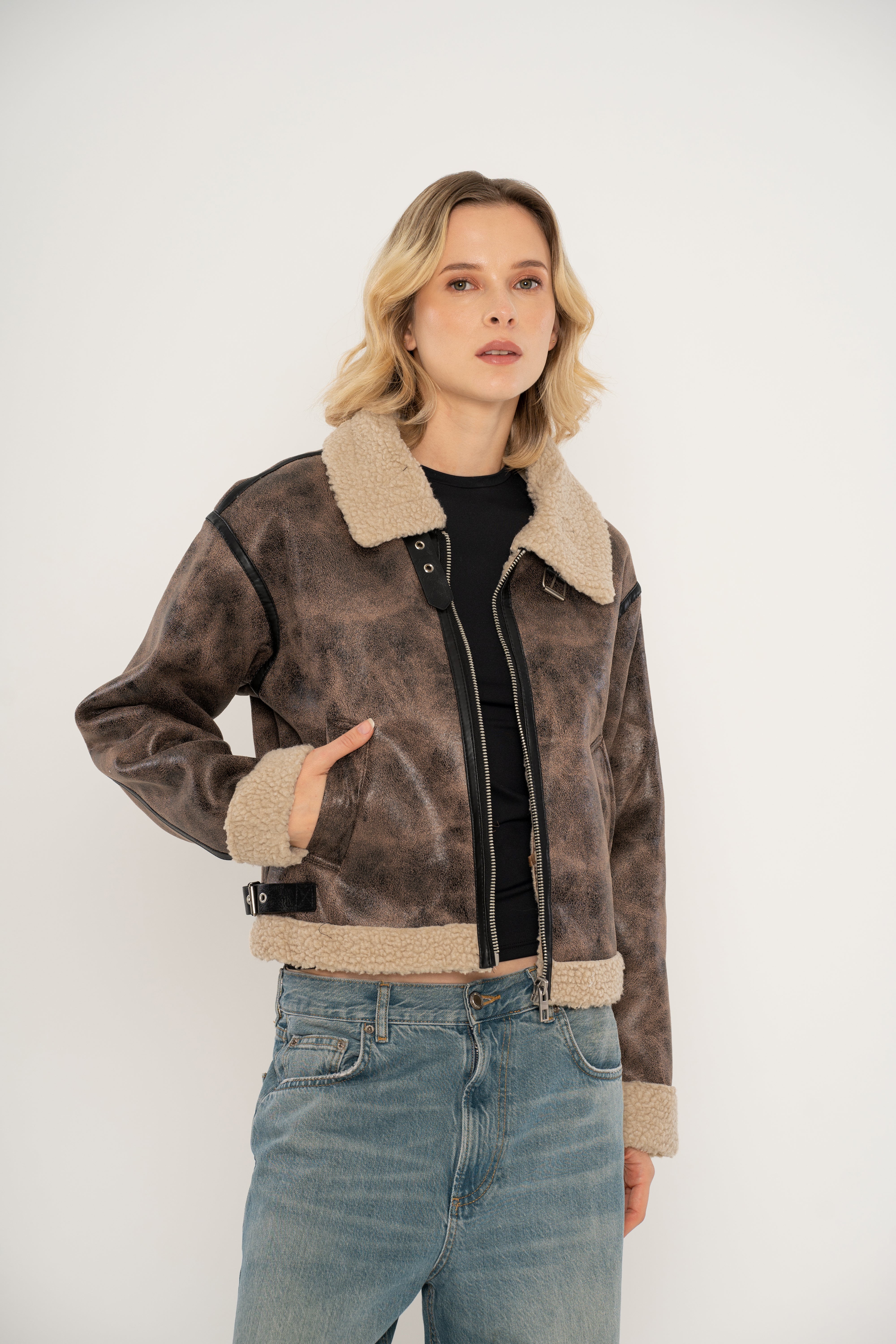 Chaqueta Mujer Rusted Cuerina y Borrego